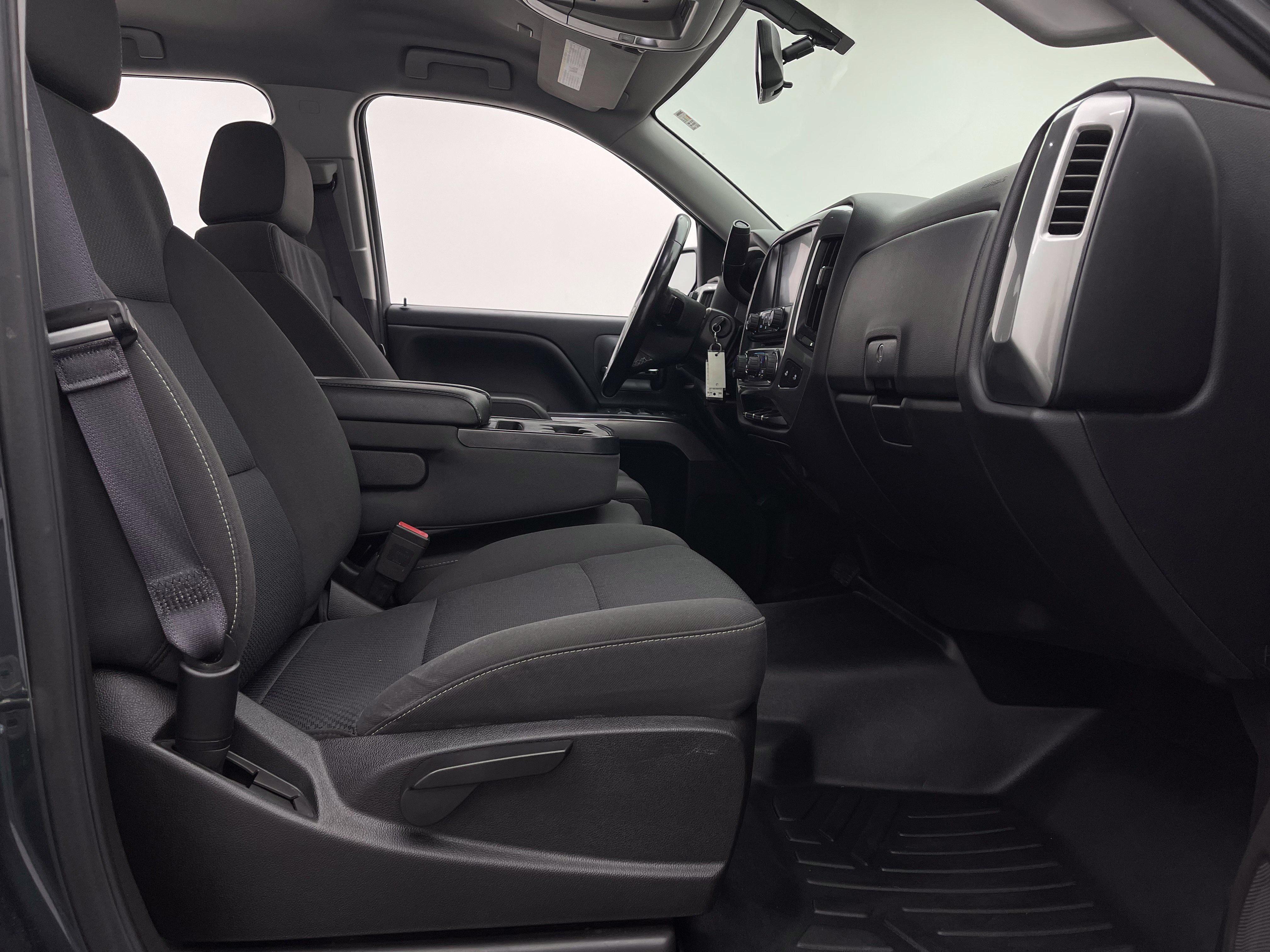 Used 2017 Chevrolet Silverado 1500 LT w/ All Star Edition AWD/4WD image 29