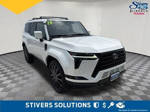 Used 2024 Lexus GX 550 w/ Accessory Package (2T) AWD/4WD image 3