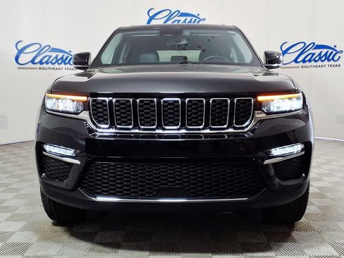 Used 2022 Jeep Grand Cherokee Limited RWD image 3