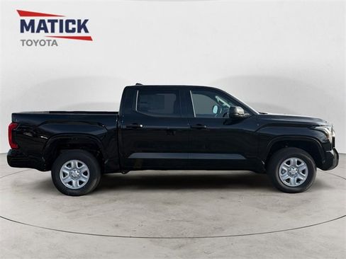 New 2026 Toyota Tundra SR image 8