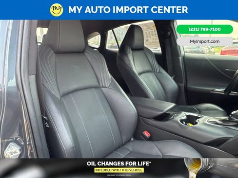 Used 2022 Toyota Venza Limited AWD/4WD image 30