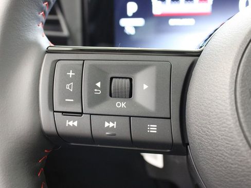 New 2026 Nissan Kicks SR w/ SR Premium Package FWD image 23