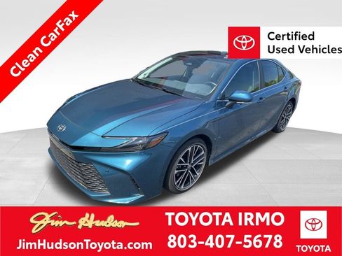 Used 2025 Toyota Camry XLE w/ Premium Plus Package image 1