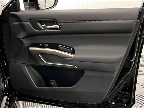 New 2025 Nissan Pathfinder Platinum w/ Lighting Package (N93) image 37