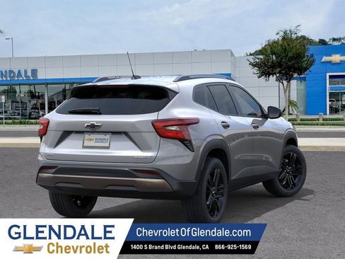 New 2026 Chevrolet Trax ACTIV FWD image 4