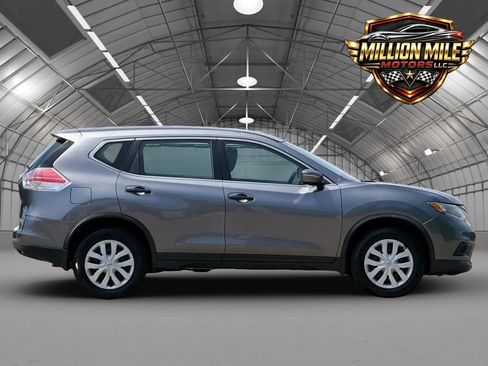 Used 2016 Nissan Rogue S AWD/4WD image 7