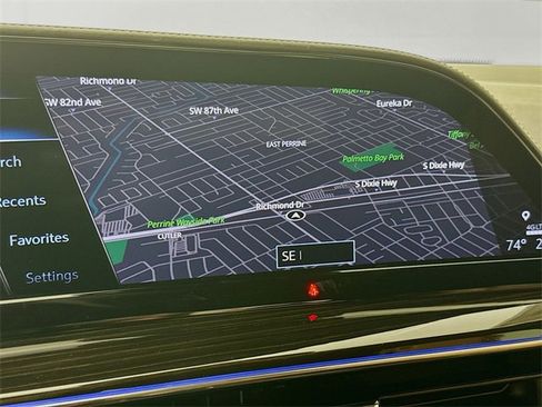 Used 2021 Cadillac Escalade ESV Premium Luxury image 16