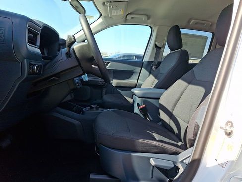 New 2026 Ford Maverick XL image 7