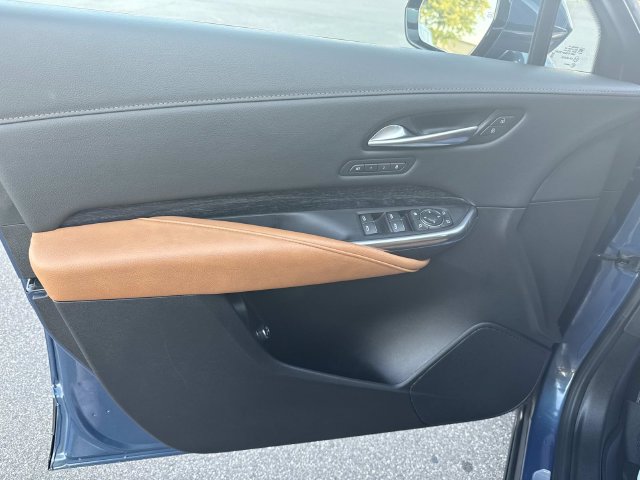 Used 2024 Cadillac XT4 Premium Luxury AWD/4WD image 15