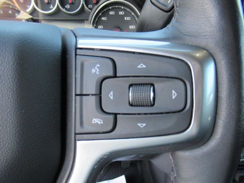 Used 2021 Chevrolet Silverado 1500 LTZ RWD image 24