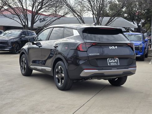 New 2026 Kia Sportage LX image 3