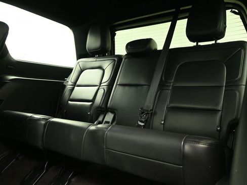 Used 2024 Lincoln Navigator Premiere AWD/4WD image 14