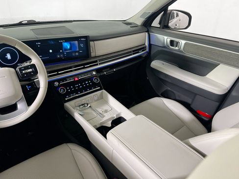 Used 2024 Hyundai Santa Fe Limited image 23