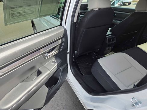Used 2024 Honda CR-V EX image 14