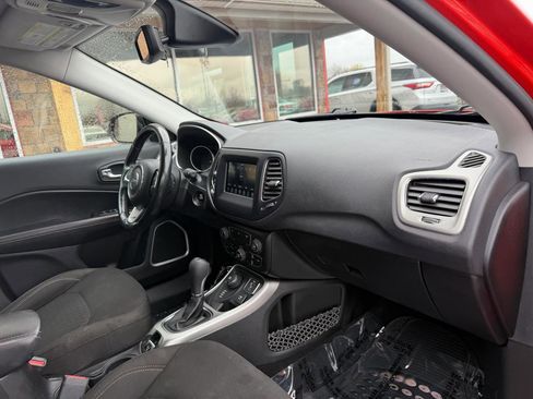 Used 2021 Jeep Compass Sport w/ Cold Weather Group image 21