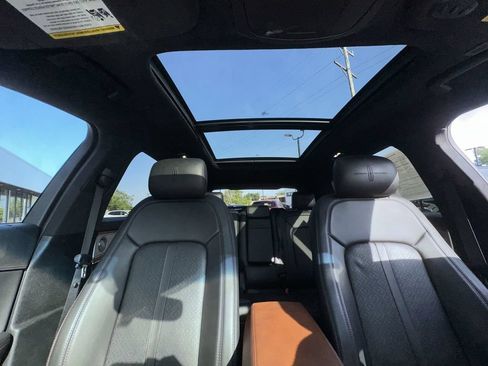 Used 2019 Lincoln Nautilus Black Label AWD/4WD image 16