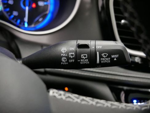 New 2026 Chrysler Pacifica Select AWD/4WD image 28