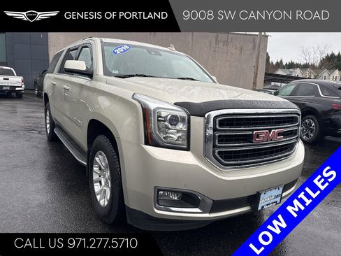 Used 2016 GMC Yukon XL SLT w/ Open Road Package image 1