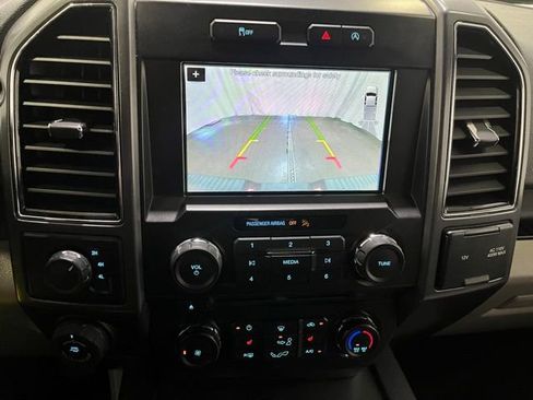 Used 2018 Ford F150 XLT w/ Equipment Group 302A Luxury AWD/4WD image 19