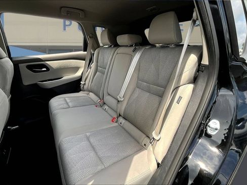 Used 2025 Nissan Rogue SV AWD/4WD image 23