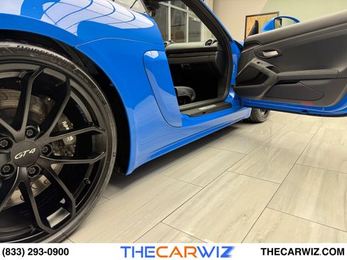 Used 2022 Porsche 718 Cayman GT4 image 64