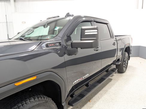 Used 2020 GMC Sierra 2500 AT4 w/ AT4 Premium Package AWD/4WD image 7