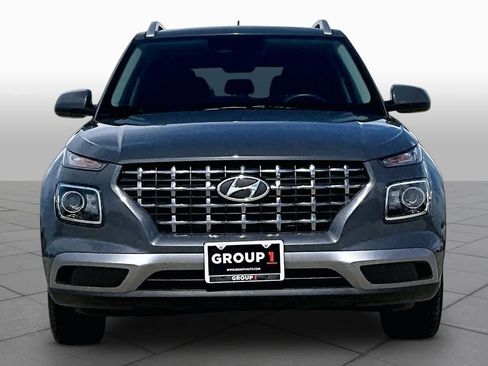 Certified 2025 Hyundai Venue SEL FWD image 4