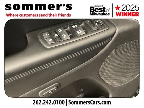 Used 2019 Jeep Grand Cherokee Limited w/ Luxury Group II image 11