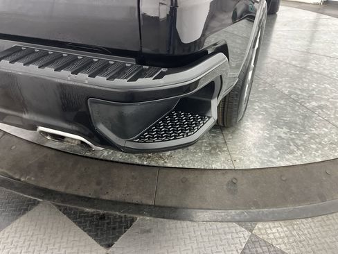 Certified 2023 Chevrolet Silverado 1500 RST image 35