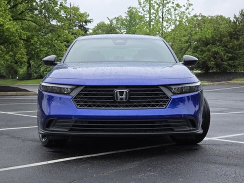 Certified 2025 Honda Accord Sport image 17