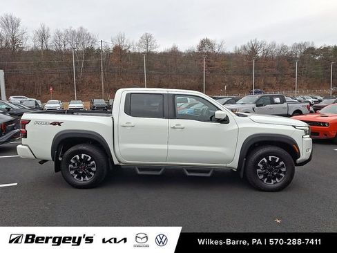 Used 2023 Nissan Frontier PRO-4X w/ Pro Convenience Package image 9