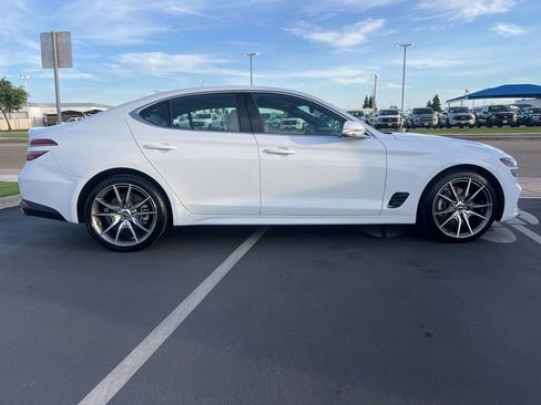 Used 2023 Genesis G70 2.0T RWD image 11