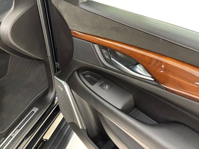 Certified 2019 Cadillac Escalade Premium Luxury AWD/4WD image 15