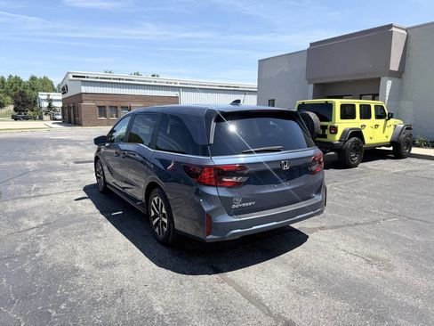 Used 2025 Honda Odyssey EX-L image 8