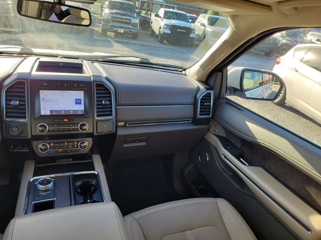Used 2021 Ford Expedition Limited RWD image 15