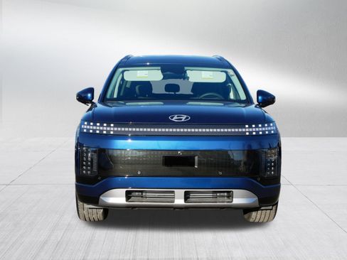 Used 2026 Hyundai Ioniq 9 SEL image 2