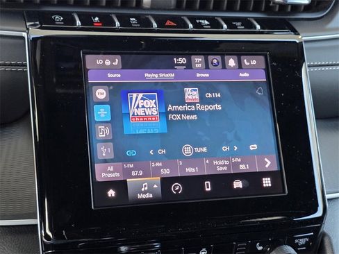 New 2025 Jeep Grand Cherokee Altitude image 21