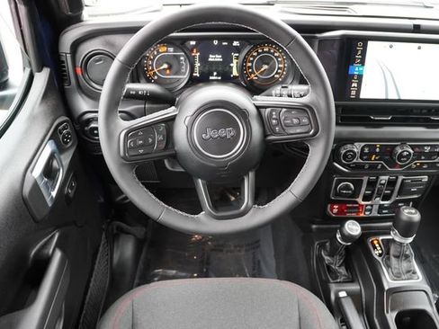 Certified 2025 Jeep Wrangler Rubicon w/ Safety Group image 18