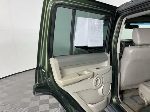 Used 2007 Jeep Commander Sport AWD/4WD image 21