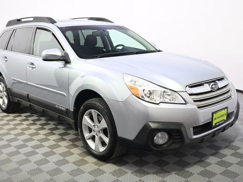 Used 2013 Subaru Outback 2.5i Premium image 8