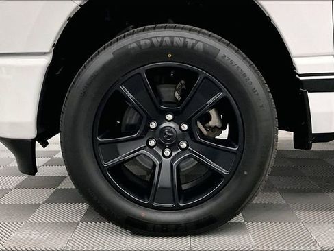 Used 2023 RAM 1500 Big Horn AWD/4WD image 10