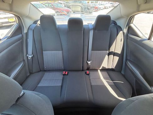 Used 2025 Nissan Sentra SV image 38