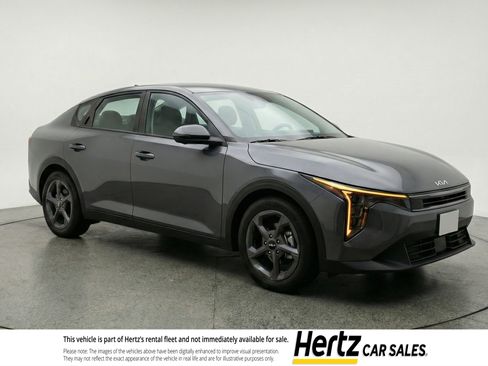 Used 2025 Kia K4 FWD image 1