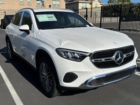 New 2026 Mercedes-Benz GLC 300 4MATIC image 2