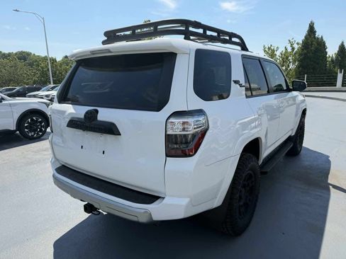 Used 2021 Toyota 4Runner TRD Off-Road Premium w/ Moonroof Package AWD/4WD image 5