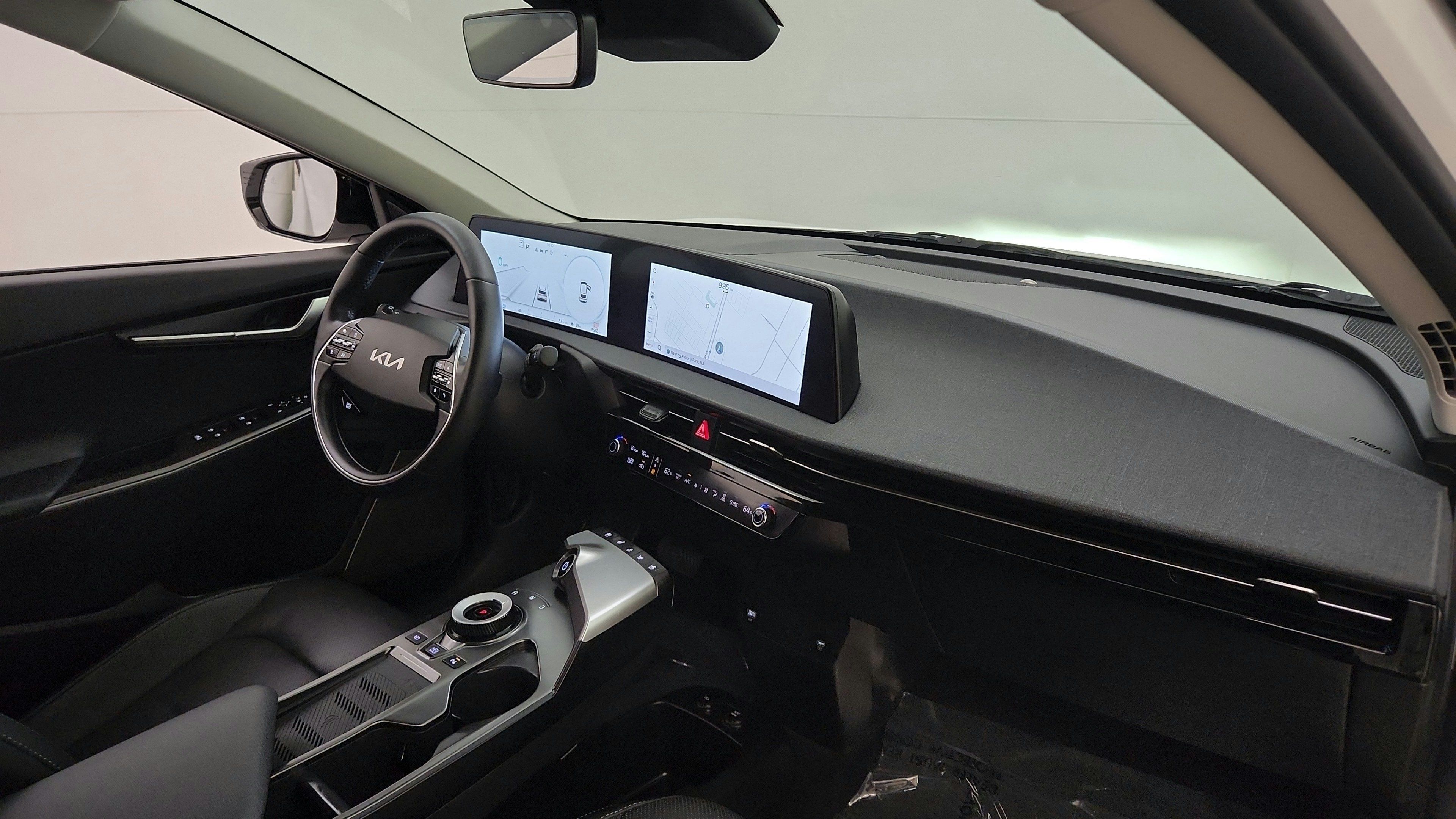 Used 2024 Kia EV6 Wind w/ Wind Technology Package AWD/4WD image 33