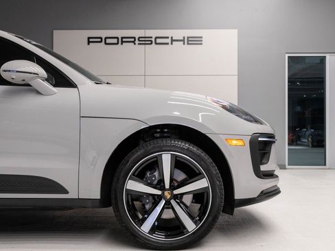 Certified 2026 Porsche Macan image 11