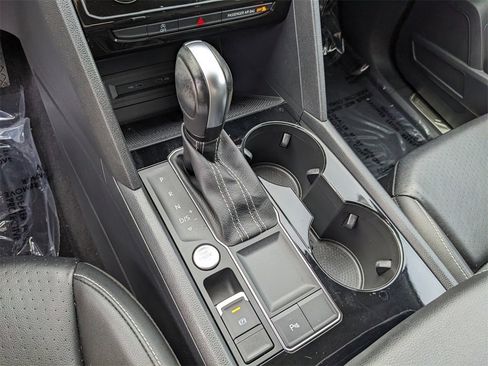 Certified 2022 Volkswagen Atlas SE image 26