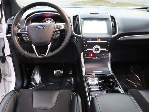 Used 2019 Ford Edge ST w/ Equipment Group 401A image 17