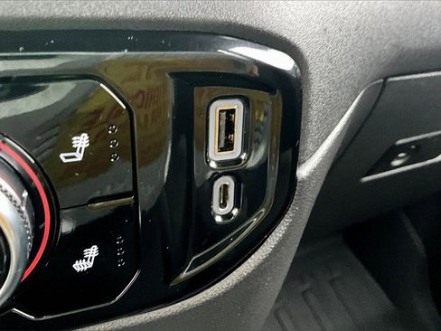 Used 2023 GMC Sierra 1500 Elevation image 33